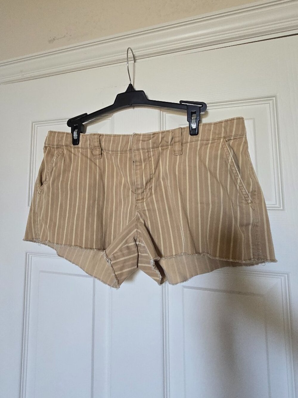 Vintage Y2K American Eagle Low Rise Striped Cut Off Stretch Shorts - Size 10